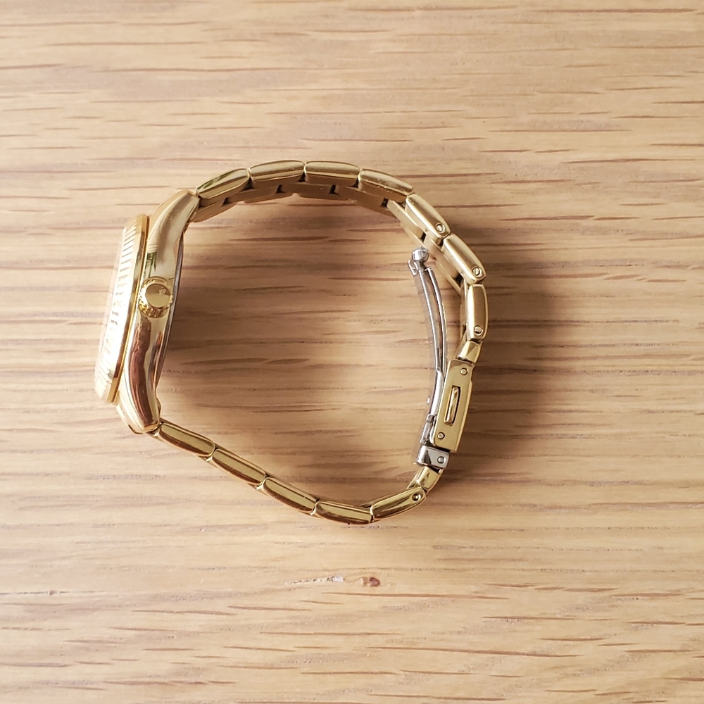 Fossil | Rye Three-Hand Date Gold Watch  - Picture 4 of 4
